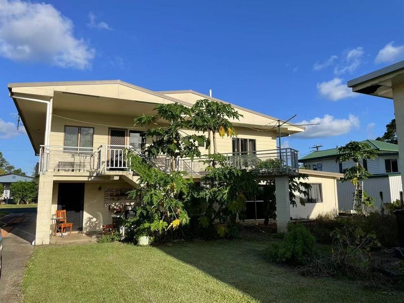 Large Family Home Innisfail 5