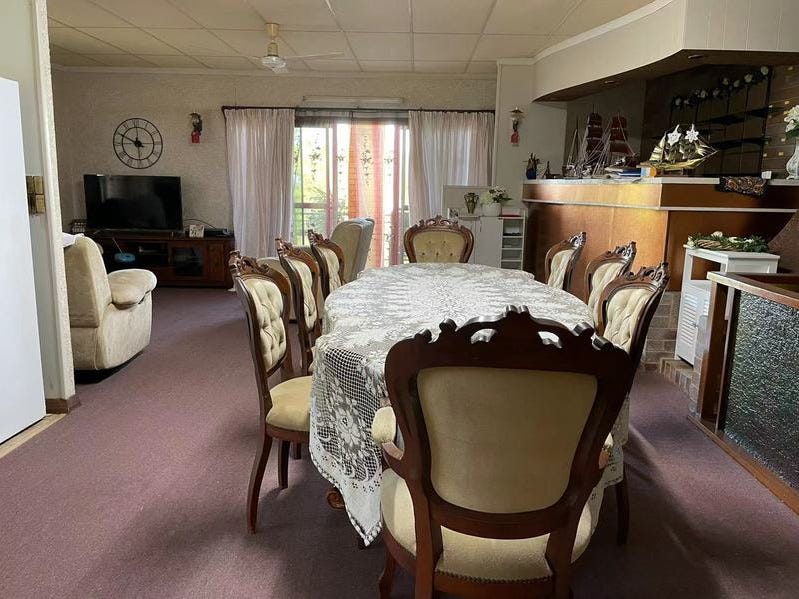Large Family Home Innisfail 6
