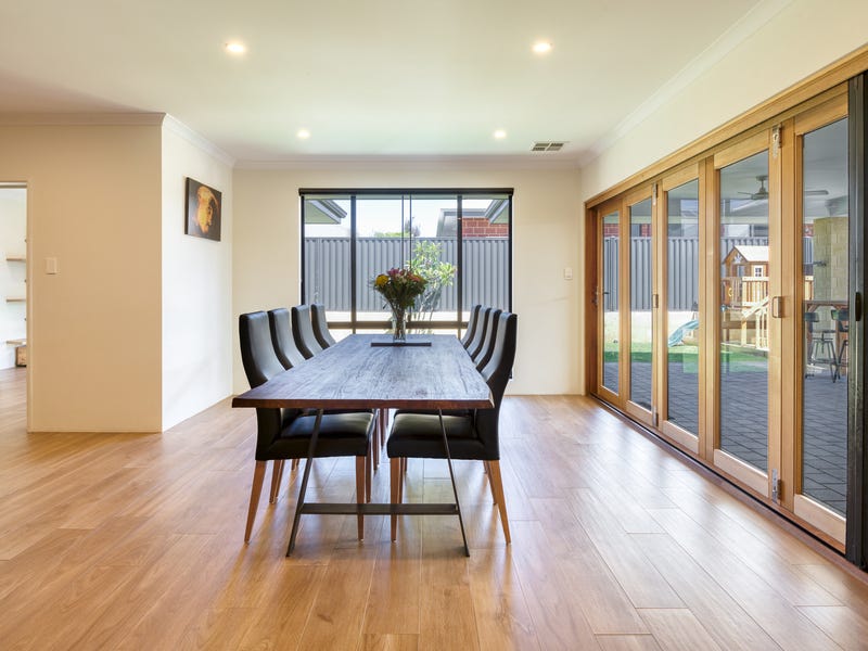 Spectacular Family Home 19