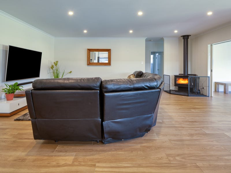 Spectacular Family Home 20