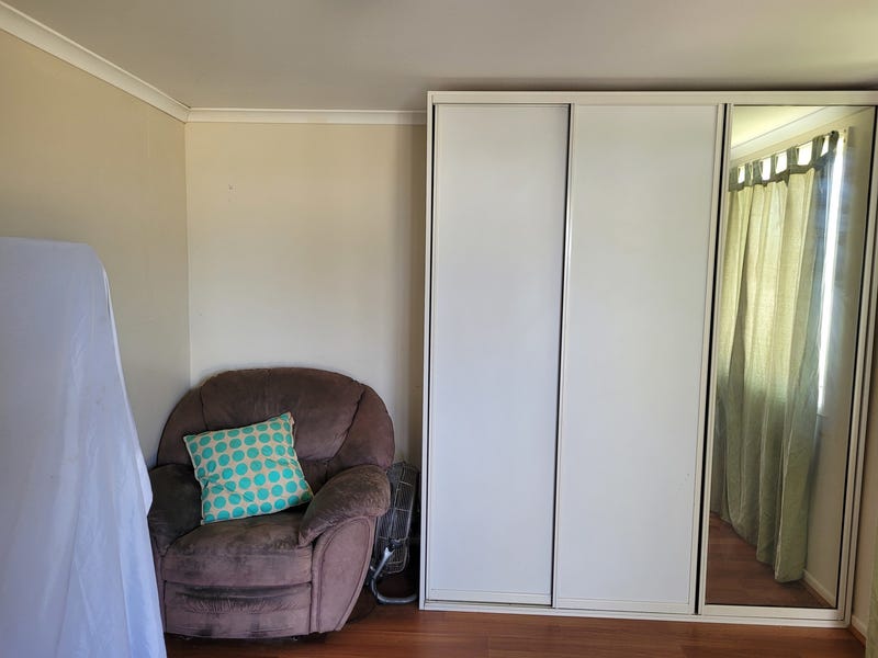 3 Bedroom office 2 bath 8