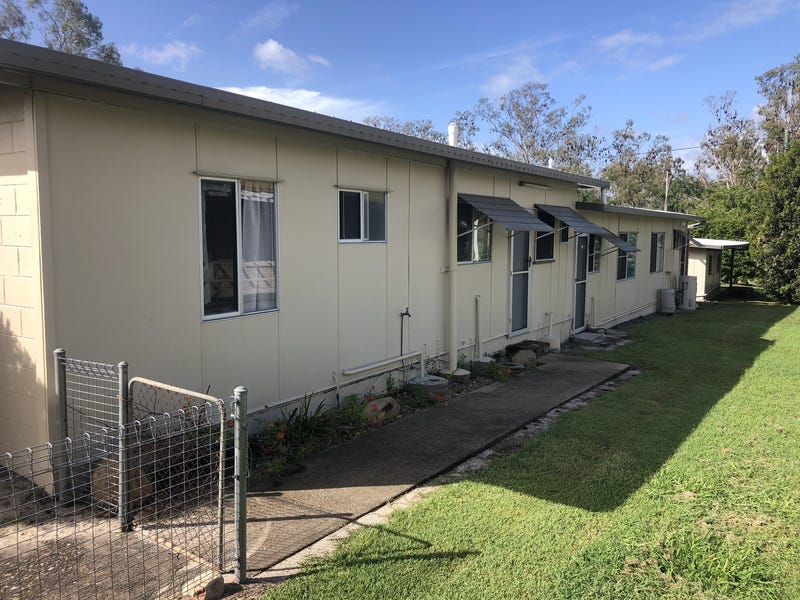 SET OF THREE UNITS 8