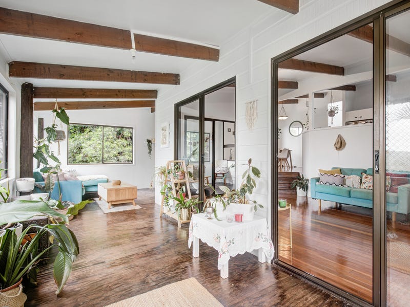 3 bedroom house overlooking river 8