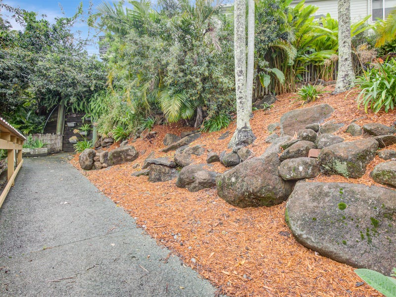 3 bedroom house overlooking river 25