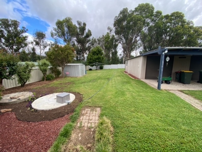Quaint Country Location. Move in 3