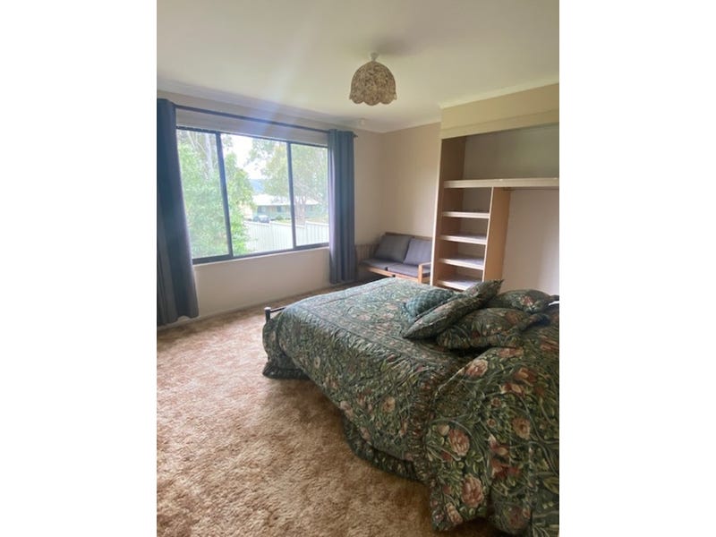 Quaint Country Location. Move in 18