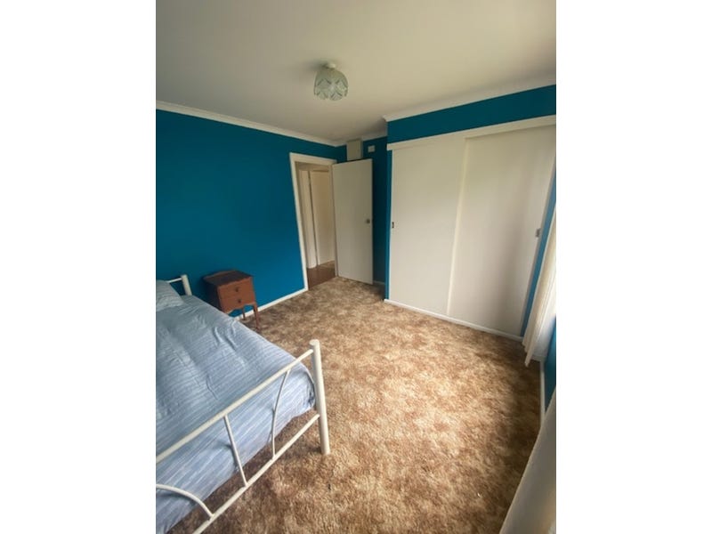 Quaint Country Location. Move in 21
