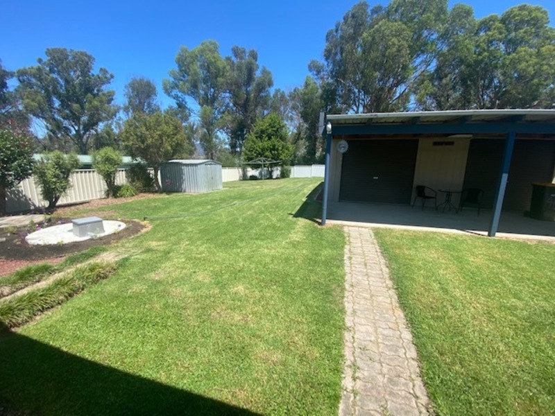 Quaint Country Location. Move in 25