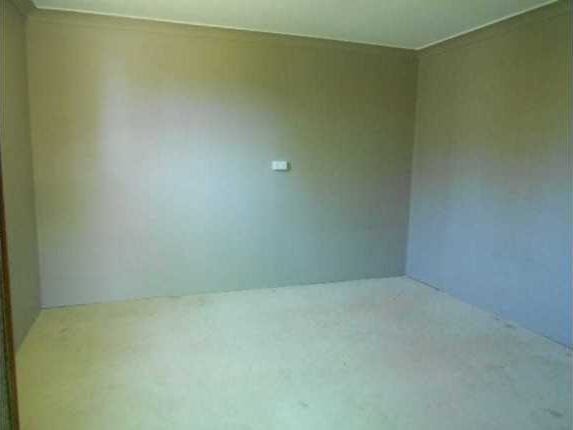 Quaint Country Location. Move in 27