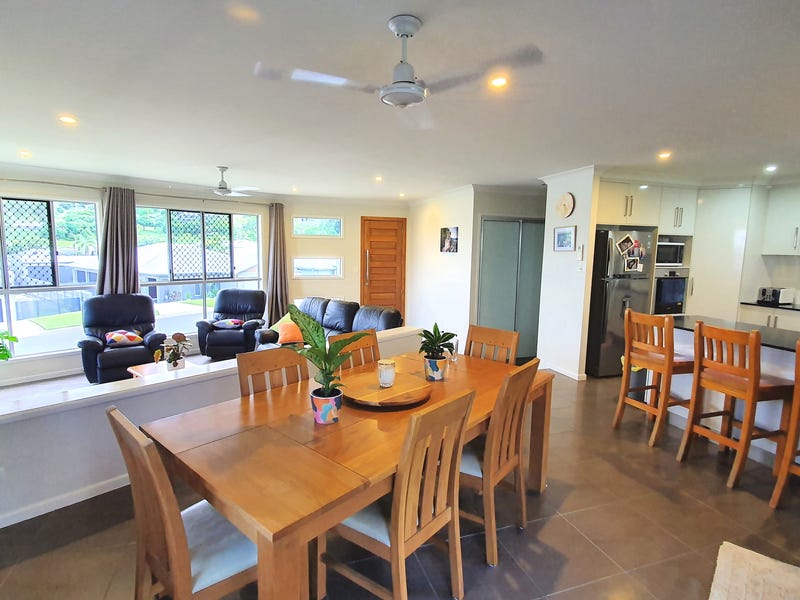 Family Home, Rural View 3