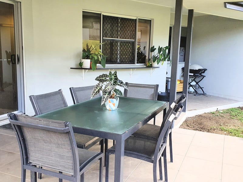 Family Home, Rural View 15