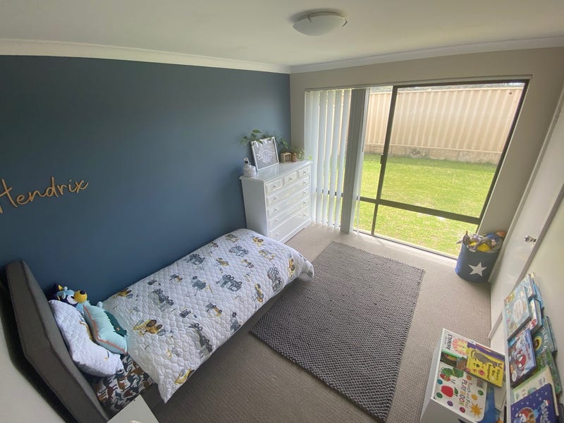 Offers over $449K 9