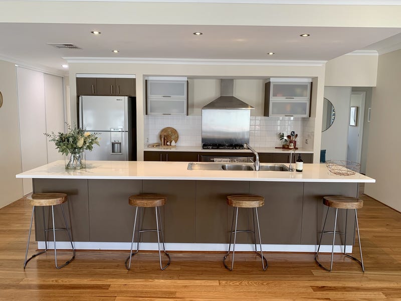 Classy Modern Lifestyle Home 6