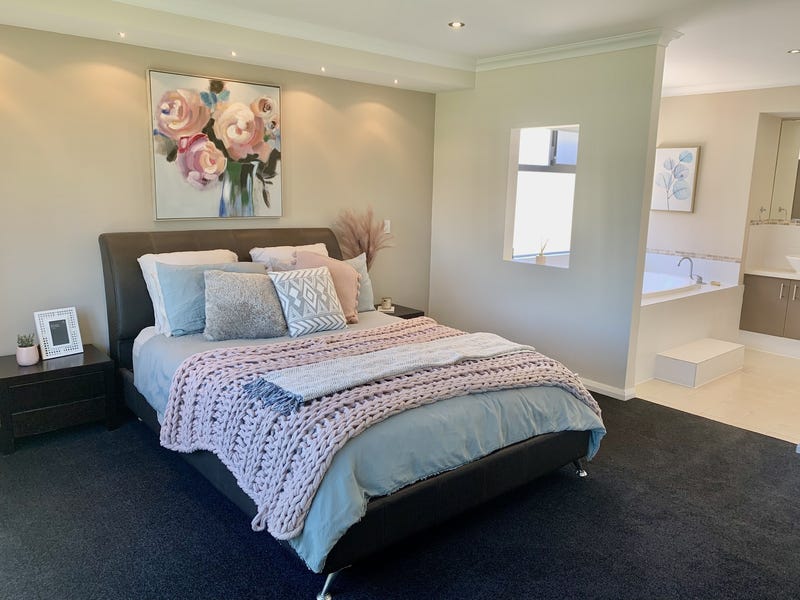 Classy Modern Lifestyle Home 9
