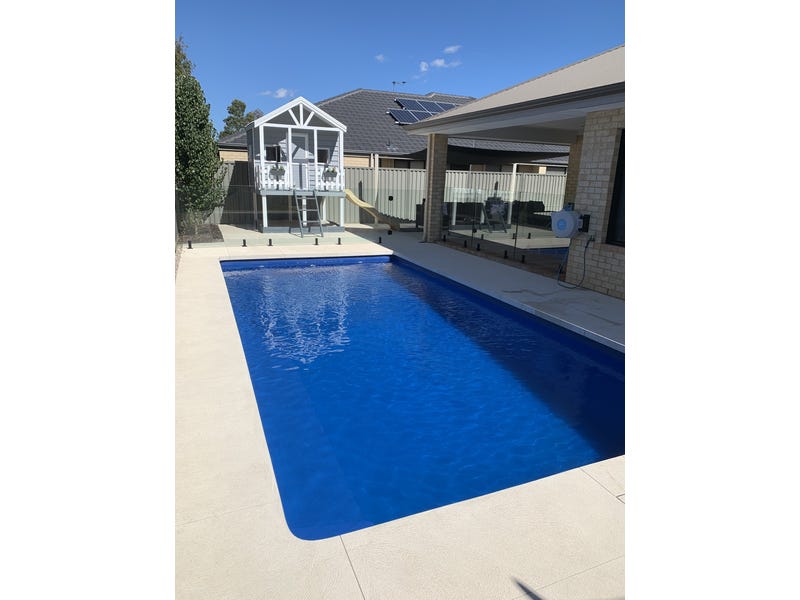 Classy Modern Lifestyle Home 21