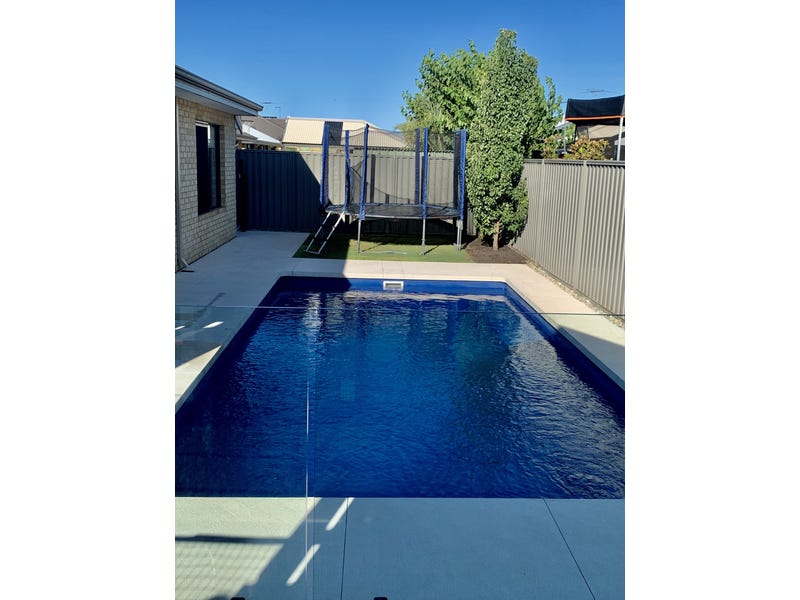 Classy Modern Lifestyle Home 22