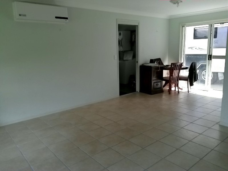 House at Moore Park Beach 10