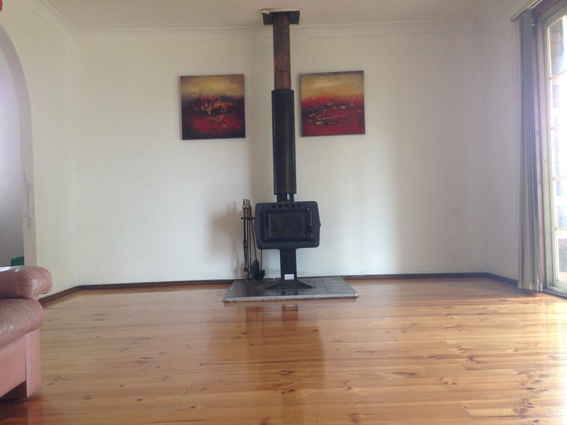 CENTRALLY LOCATED WITH GREAT VIEWS 2