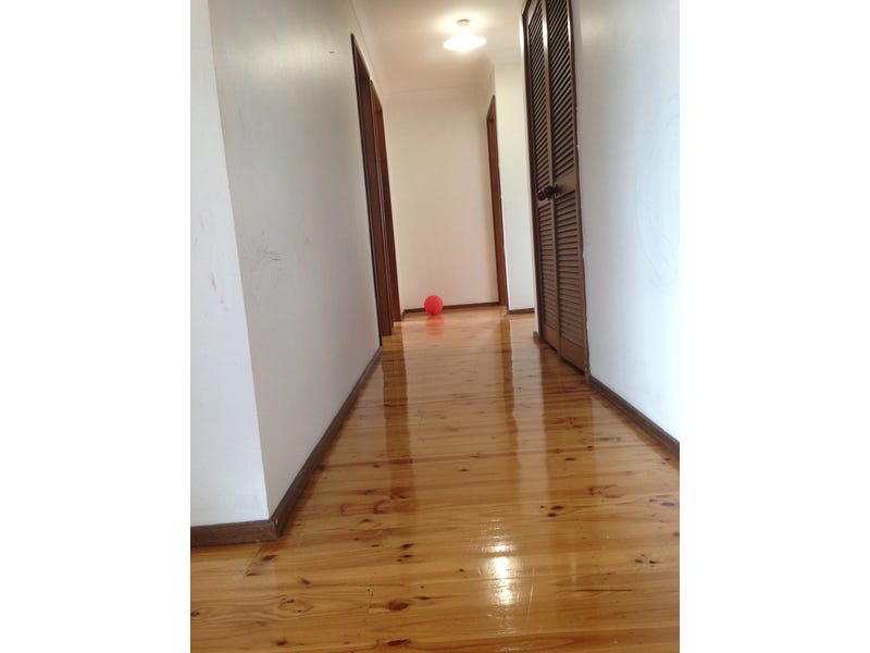 CENTRALLY LOCATED WITH GREAT VIEWS 5