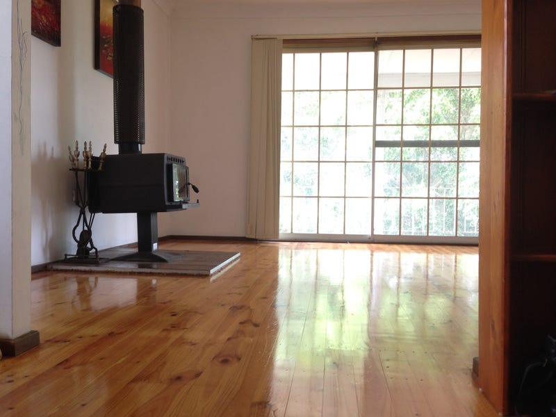 CENTRALLY LOCATED WITH GREAT VIEWS 10