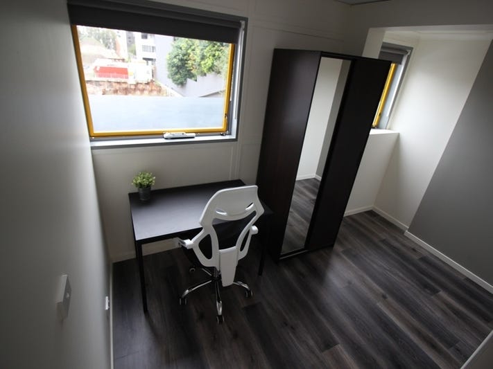 3 room 1 bath 1 9