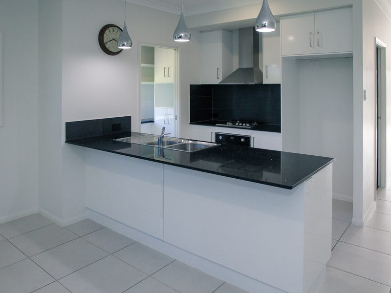 Gorgeous Family home In North 11