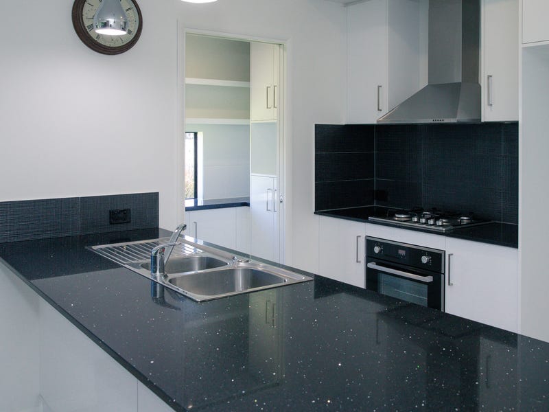 Gorgeous Family home In North 12