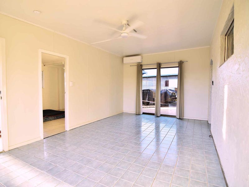Funky low maintenance home! 9