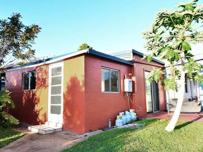 Funky low maintenance home! 19