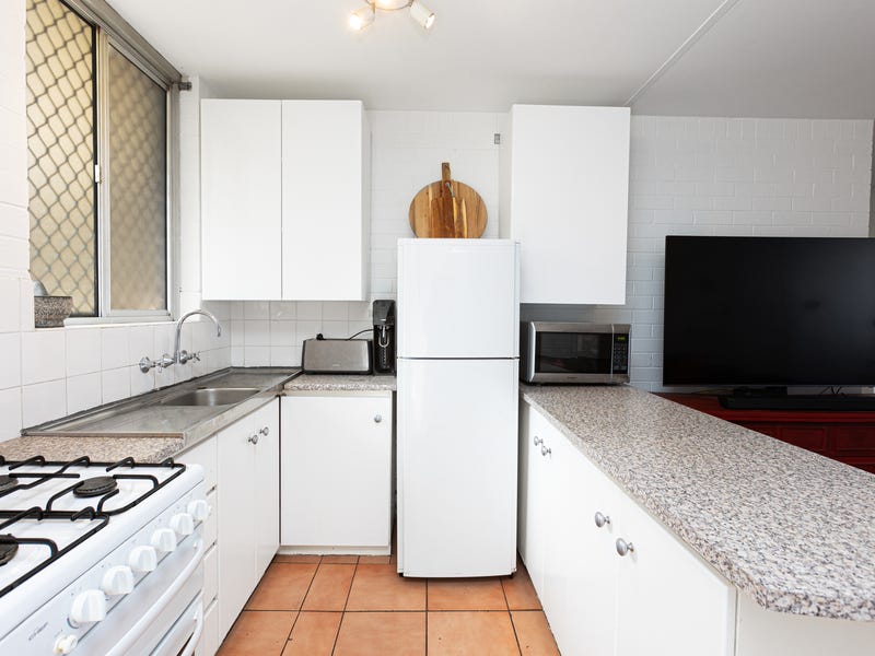 Charming 2 Bedroom& 1Bath Apartment 5