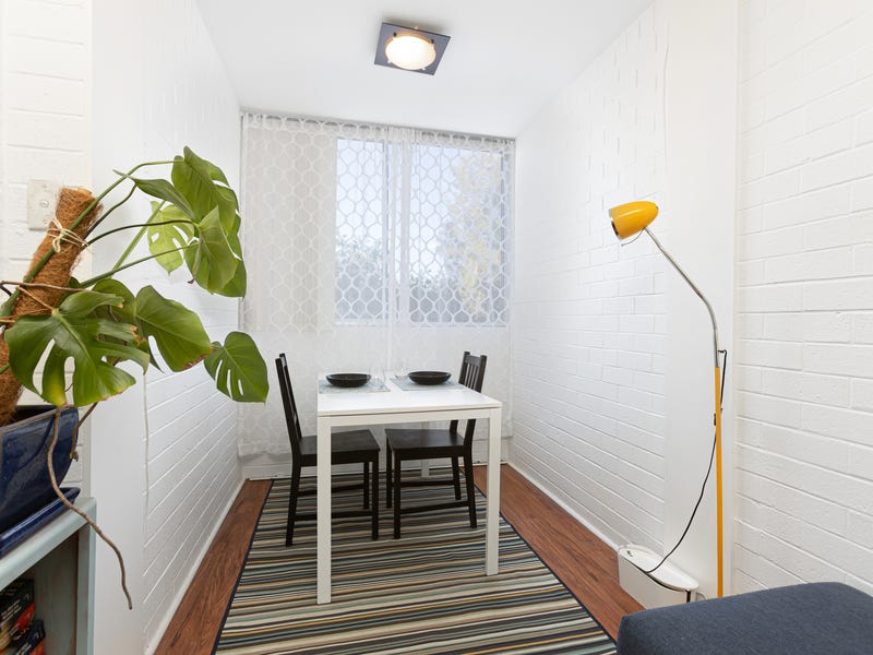 Charming 2 Bedroom& 1Bath Apartment 6