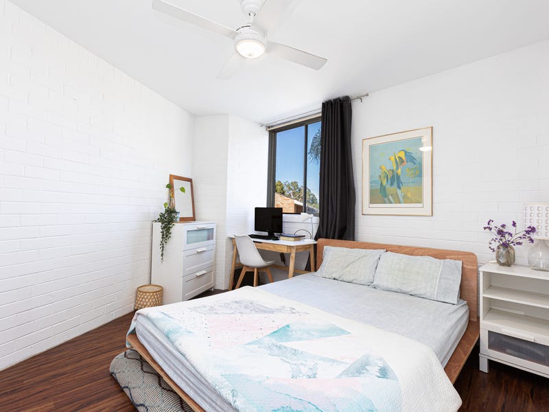 Charming 2 Bedroom& 1Bath Apartment 8