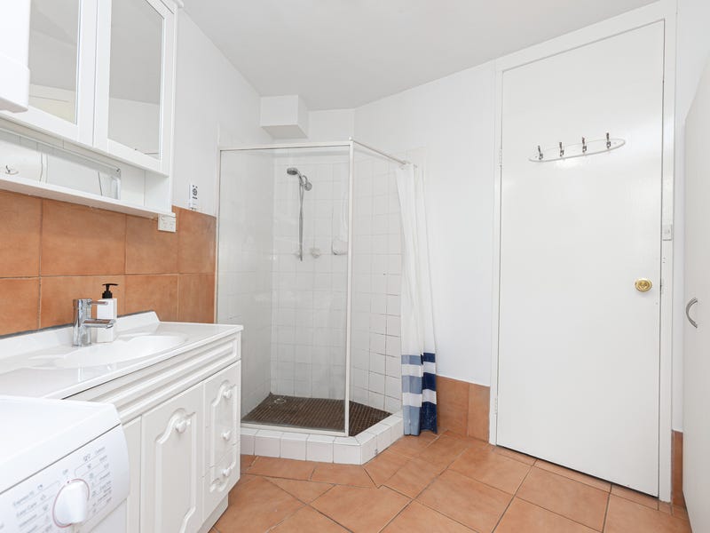 Charming 2 Bedroom& 1Bath Apartment 11