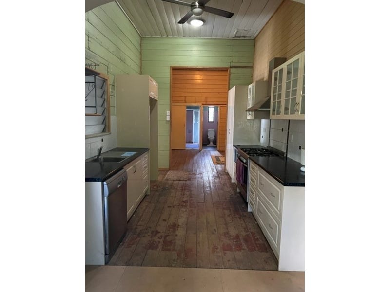 UNDER OFFER – Queenslander Home 4