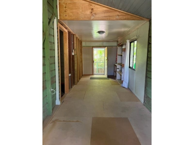 UNDER OFFER – Queenslander Home 5