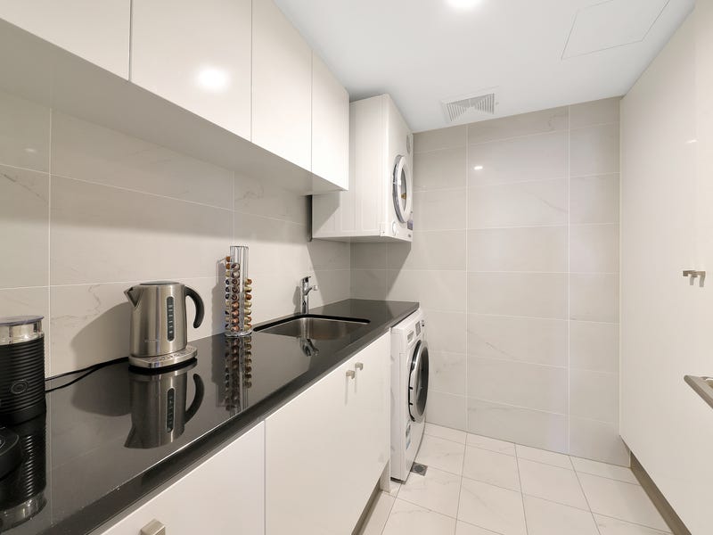 16/90 Terrace Road East Perth 12