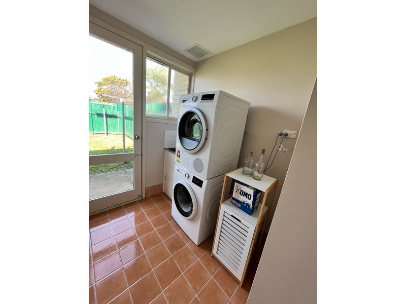 Low-Maintenance 3 Bedroom Home 11
