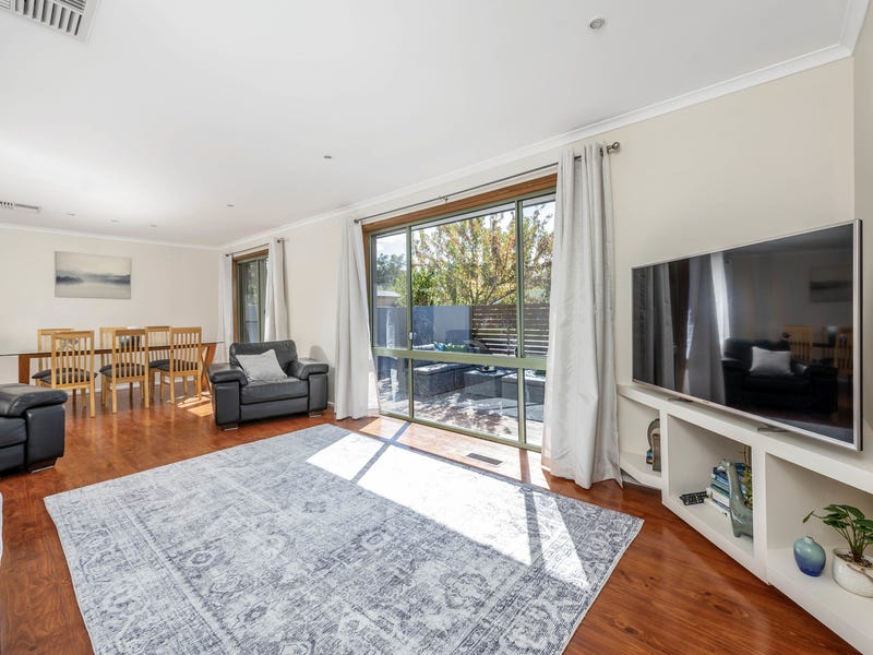 Unique opportunity –one property, two 3