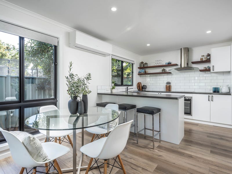 Unique opportunity –one property, two 11