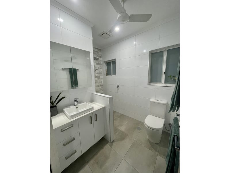 Fully Renovated Cable Beach Home 10