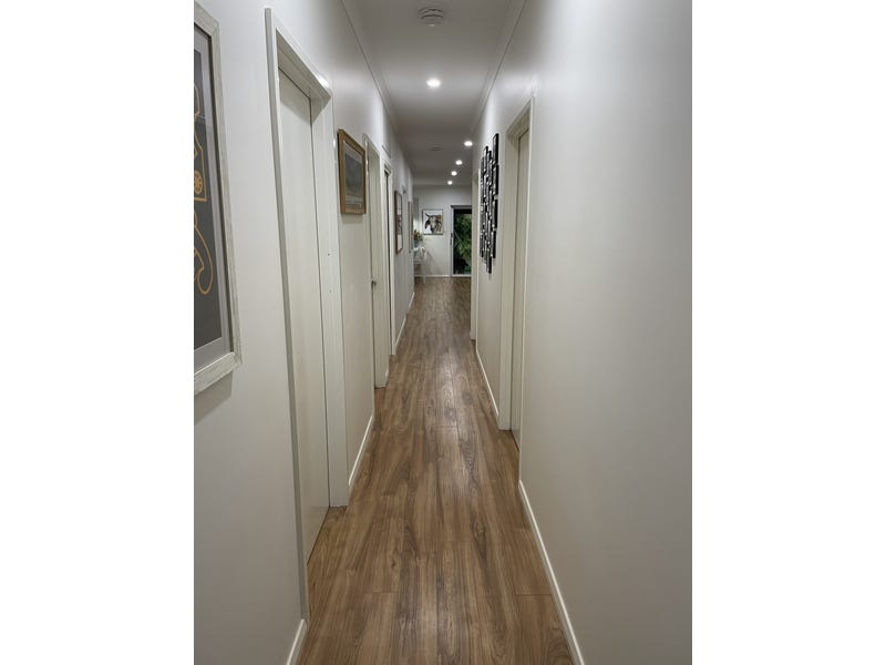 Fully Renovated Cable Beach Home 12