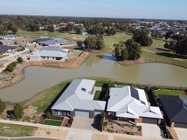 Large modern home Golf course 25