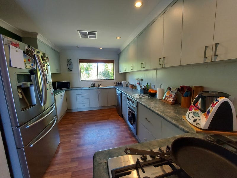 EQUINE PROPERTY RETREAT: 6.5 ACRE, 13