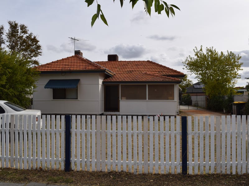 Tidy Cottage on Huge Subdivisible Block