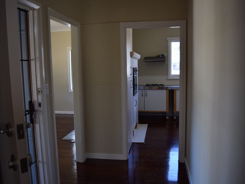 Tidy Cottage on Huge Subdivisible 6