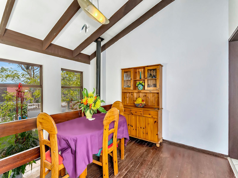 Character home within suburban jungle 6