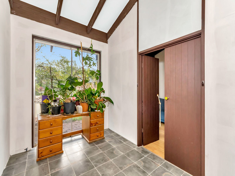 Character home within suburban jungle 16
