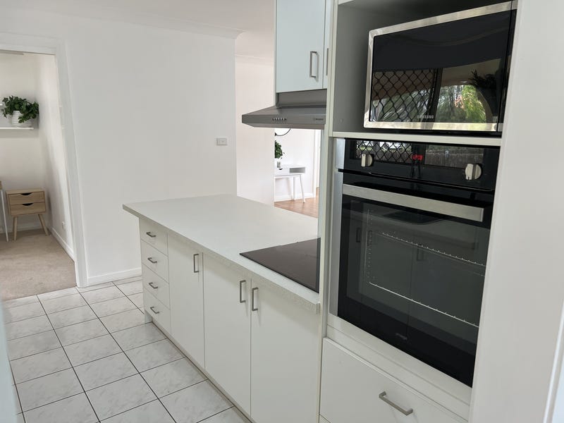 Renovated 3 Bedroom Villa – 8
