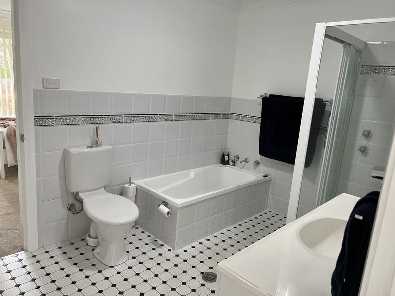 Renovated 3 Bedroom Villa – 20