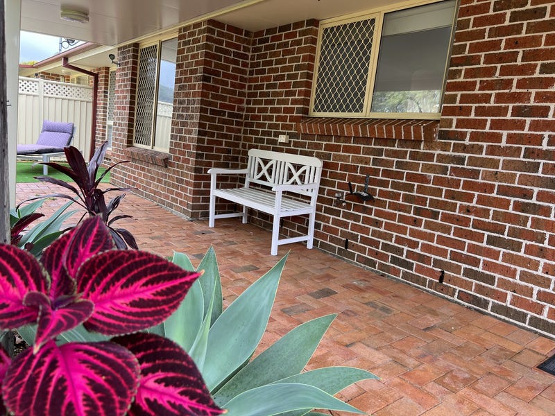 Renovated 3 Bedroom Villa – 26